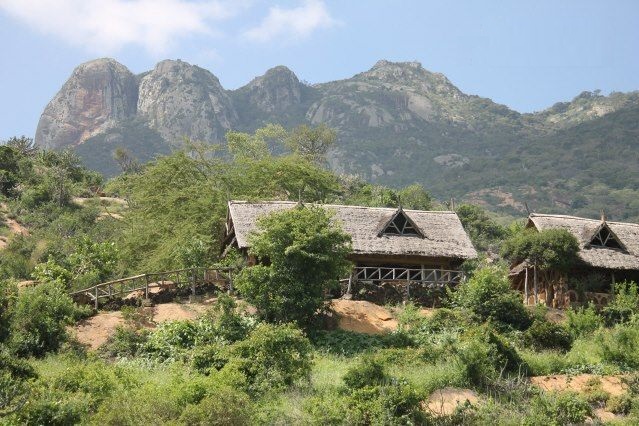 Rhino Valley Lodge