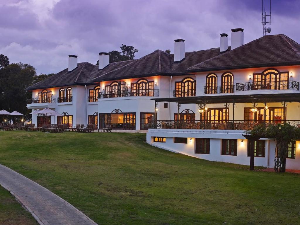 Fairmont Mount Kenya Safari Clubs