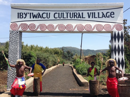 Ibyi’ cuwa cultural village in Volcanoes national park